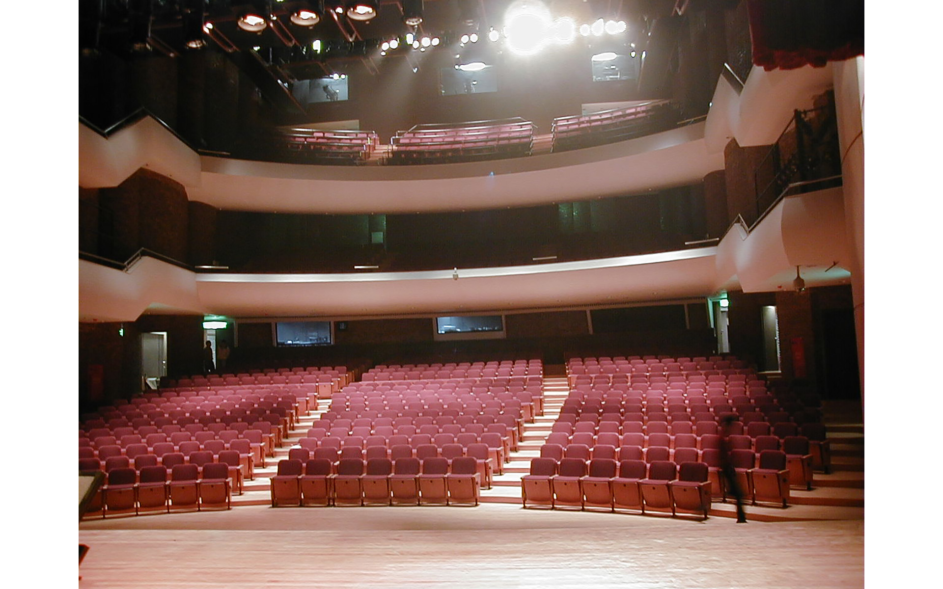 Metropolitan Hall, Taipei 