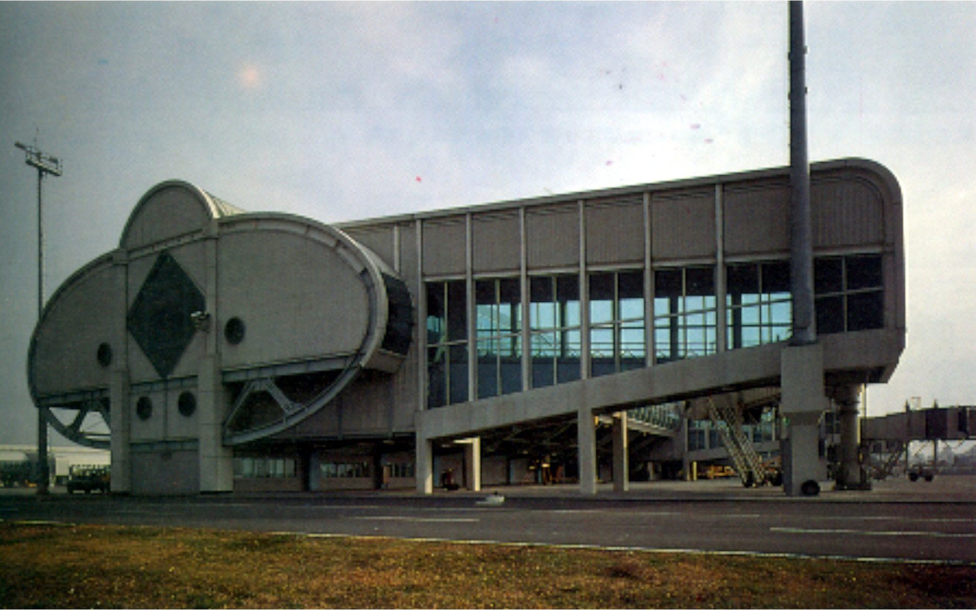 高雄小港機場增建